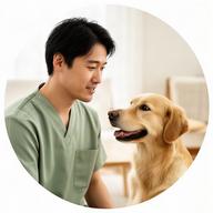 南小岩の家庭空間で犬と向き合う代表の雅紀